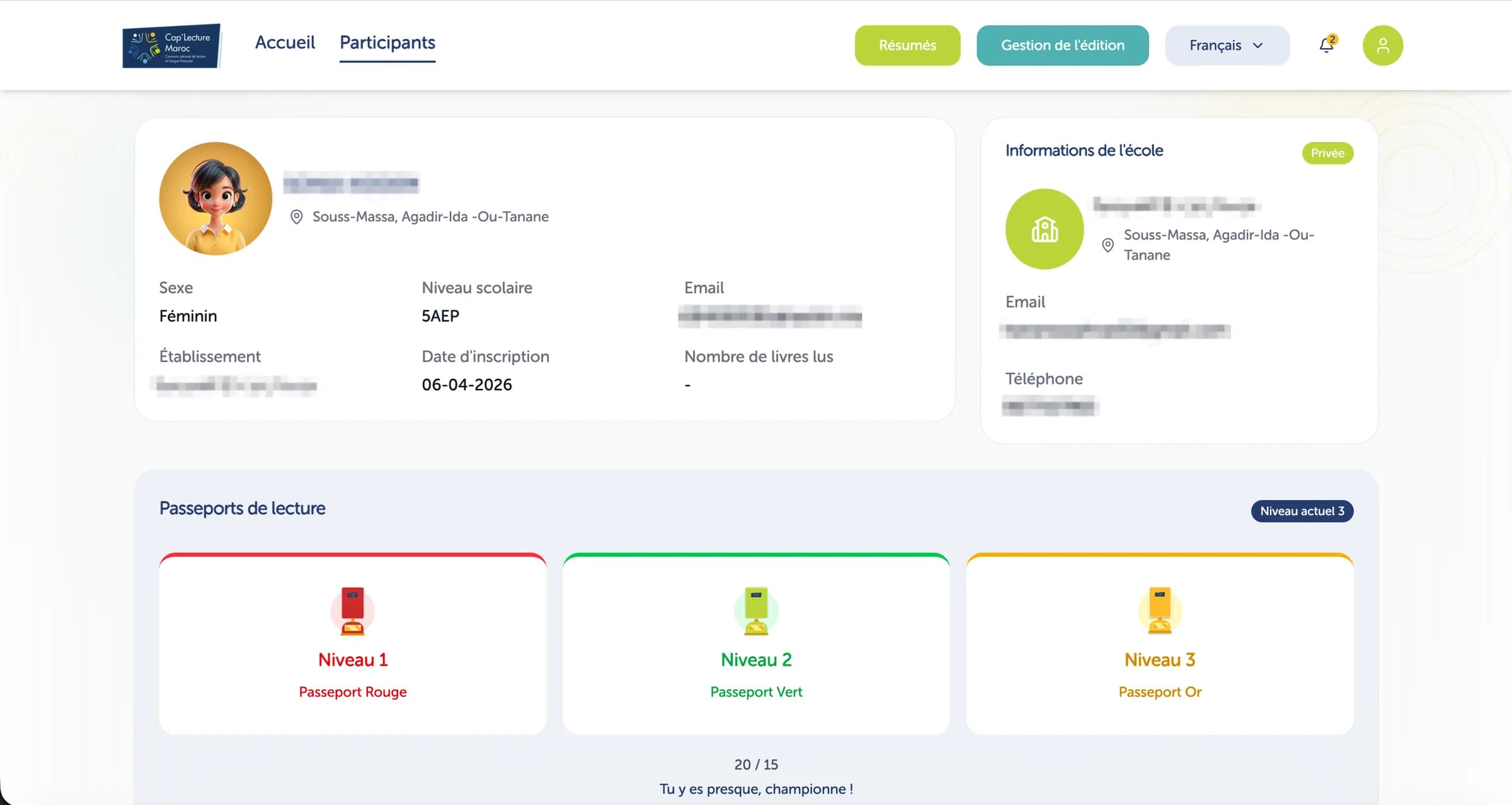 A student's profile, personal details hidden: region, school level and registration date, then reading passports for levels 1, 2 and 3 (red, green and gold) with progress toward the next one.